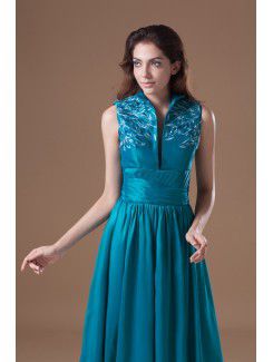 Taffeta V-Neck Sweep Train Corset Embroidered Prom Dress