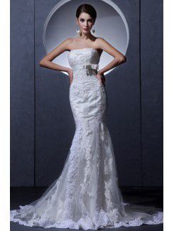 Tulle Strapless Court Train Mermaid Wedding Dress with Embroidered